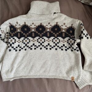 Tentree Cream Crop Turtleneck Sweater - size S